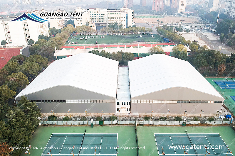 Escuela deportiva cancha de tenis canopy